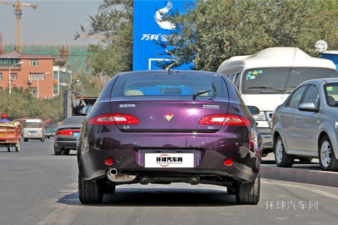 2012款 三廂 1.8L 自動尊貴型