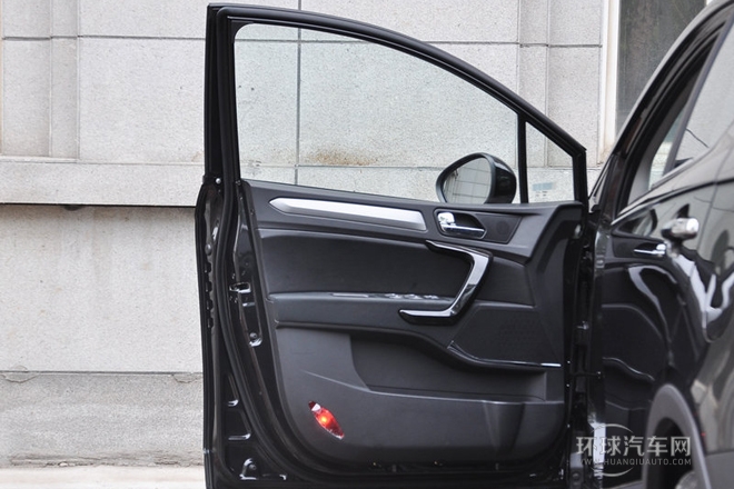 2014款 1.5L 手動豪華型