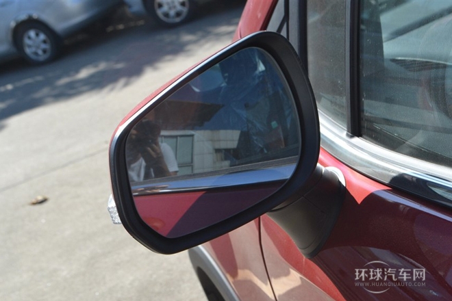 2014款 1.5L 手動(dòng)舒適型