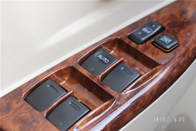 2013款 1.5L舒適型DK15