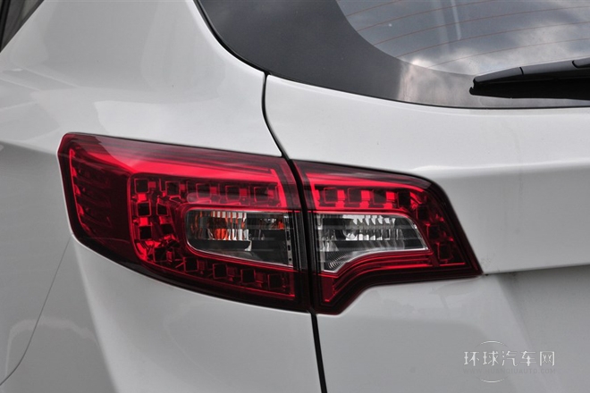 2014款 2.0T 8AT 自動創享版