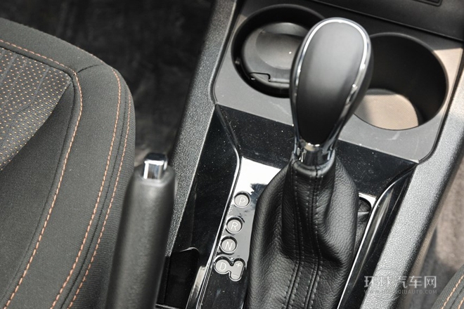 2014款 2.0T 8AT 自動創享版