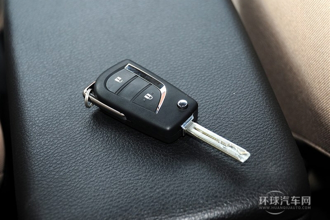 2013款 2.0L 手動兩驅(qū)都市版