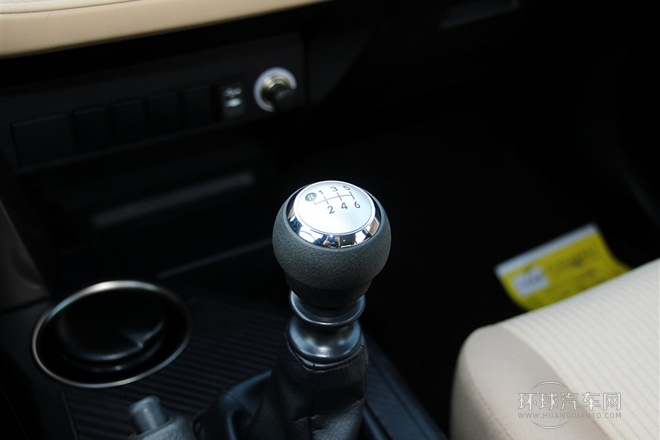 2013款 2.0L 手動兩驅都市版