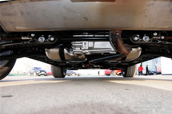 2014款 2.0T 5門耀真版