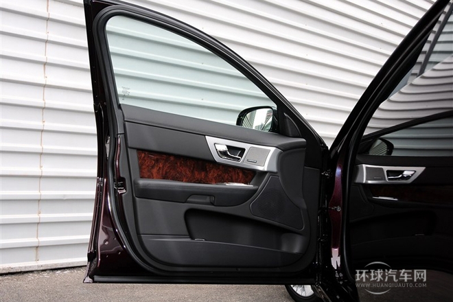 2014款 XF 2.0T 豪華版