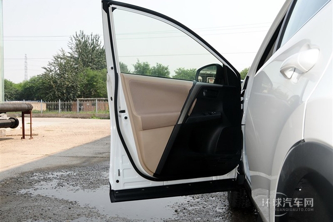 2013款 2.0L CVT四驅風尚版