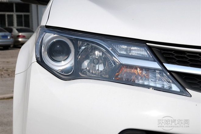 2013款 2.0L CVT四驅風尚版