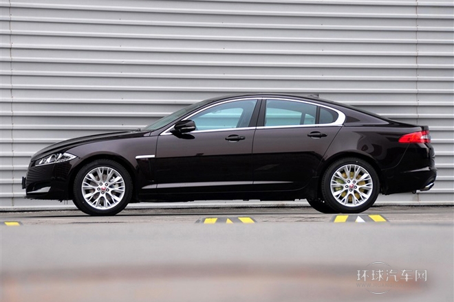 2014款 XF 2.0T 豪華版
