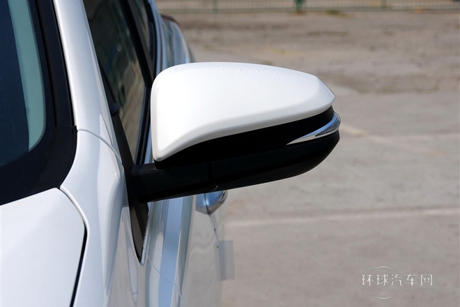 2013款 2.0L CVT四驅新銳版