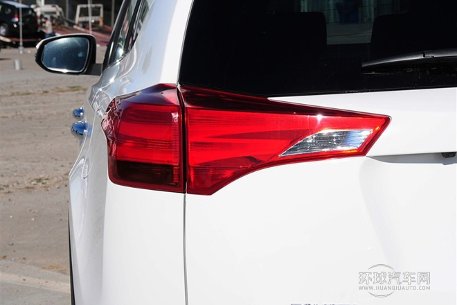 2013款 2.5L 自動四驅精英版