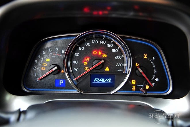 2013款 2.5L 自動四驅豪華版