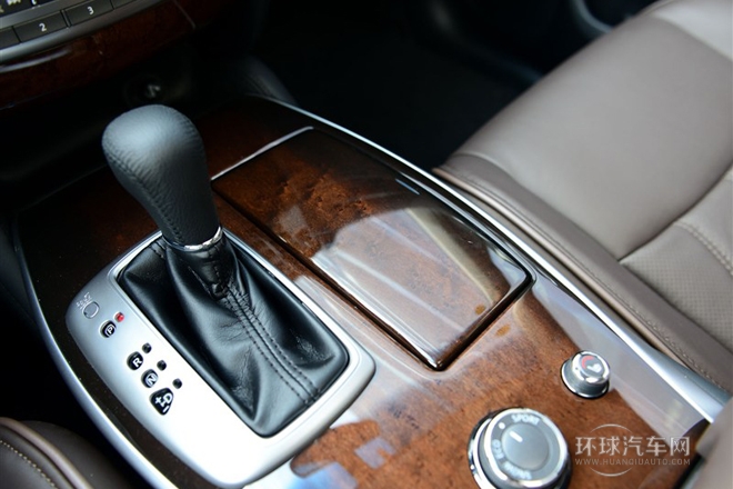 2014款 2.5T Hybrid 兩驅卓越版