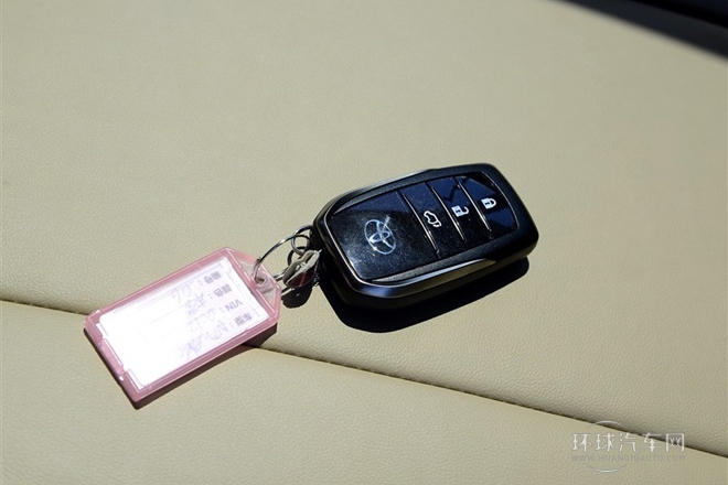 2013款 2.5L 自動四驅尊貴版