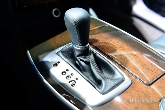 2014款 2.5T Hybrid 四驅全能版