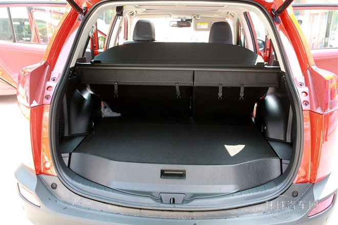 2013款 2.5L 自動四驅尊貴版