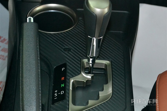 2013款 2.5L 自動四驅尊貴版