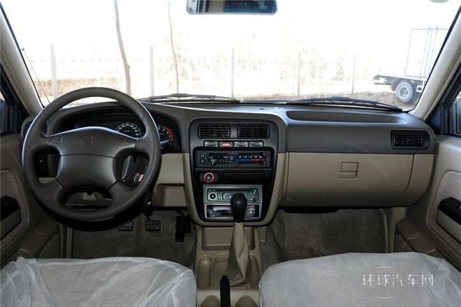 2013款 2.4L汽油兩驅(qū)標準型ZG24