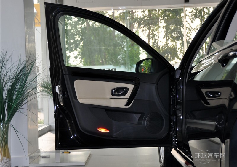 2011款 2.0T 豪華導航版