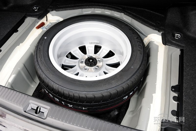 2012款 V6 2.5L Royal 導航版