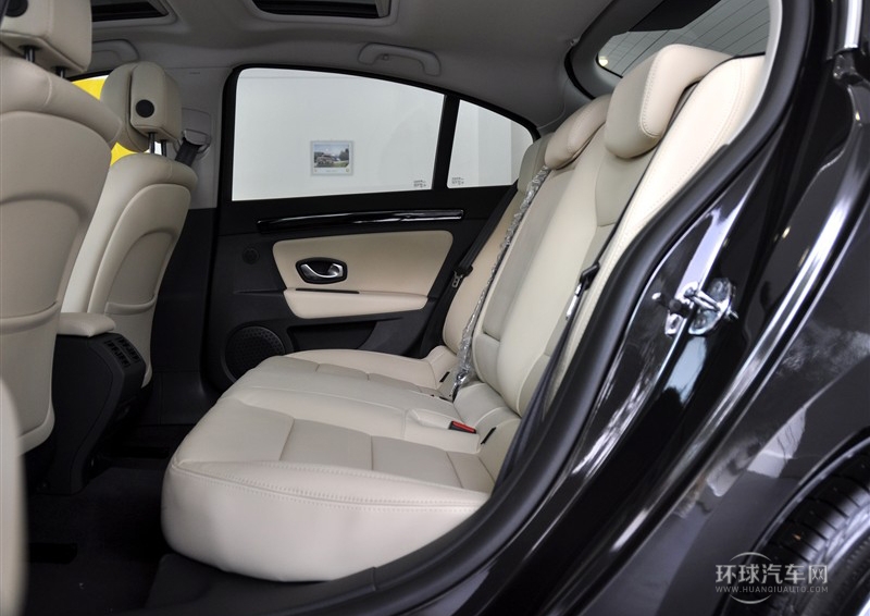 2011款 2.0T 豪華導航版