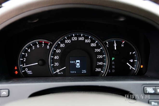 2012款 V6 2.5L Royal 導(dǎo)航版