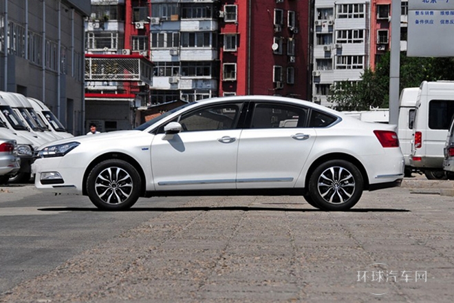 2014款 1.6T 自動尊貴型