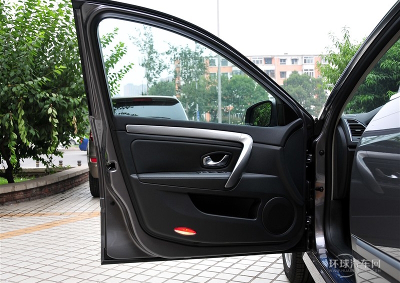 2011款 2.0T 舒適版