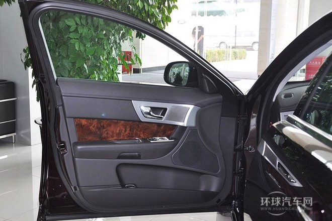 2014款 XF 3.0 SC 豪華版