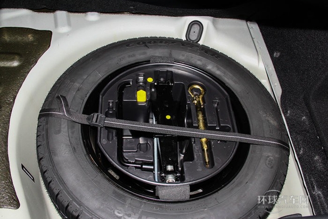 2014款 2.0L 自動尊享型