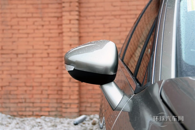 2014款 2.3L 自動(dòng)豪華型