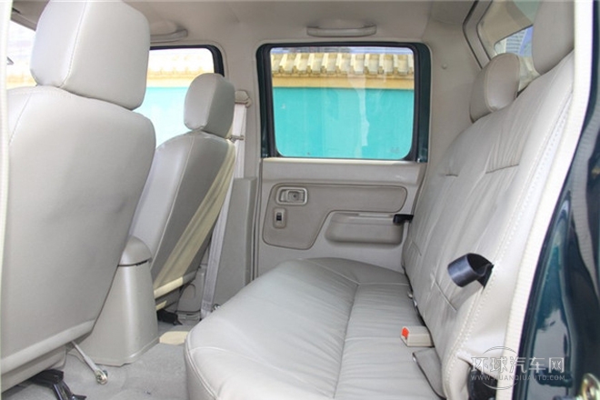 2010款 3.0T柴油兩驅豪華型ZD30D13-3N