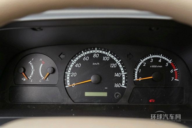 2013款 4.0L汽油豪華版 23座6GR