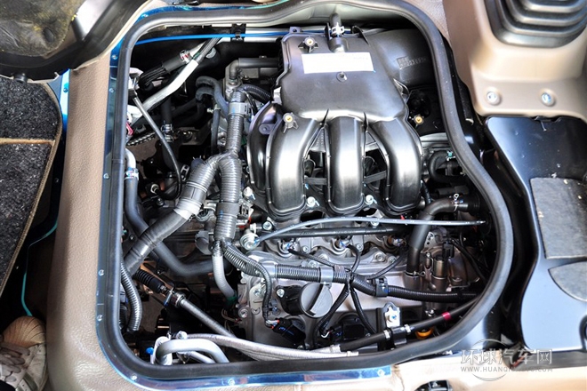 2013款 4.0L汽油豪華版 20座6GR