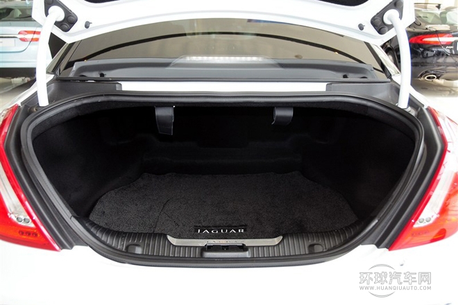 2013款 XJL 5.0 SC 巔峰創(chuàng)世版 四座