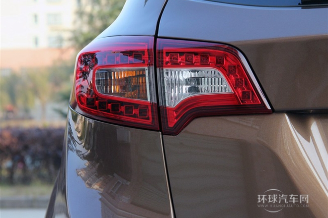 2014款 2.0T 8AT 自動創領版