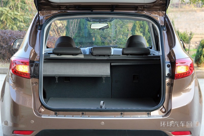 2014款 2.0T 8AT 自動創領版