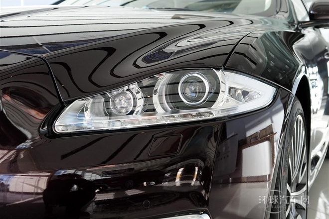 2013款 XJL 5.0 SC 巔峰創(chuàng)世版 五座