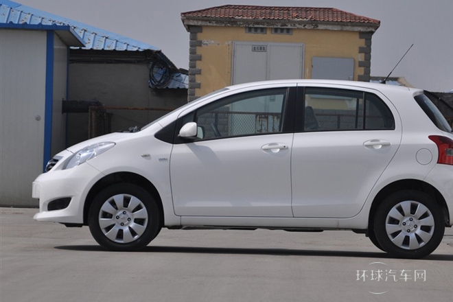 2011款 1.3E 自動(dòng)魅動(dòng)版