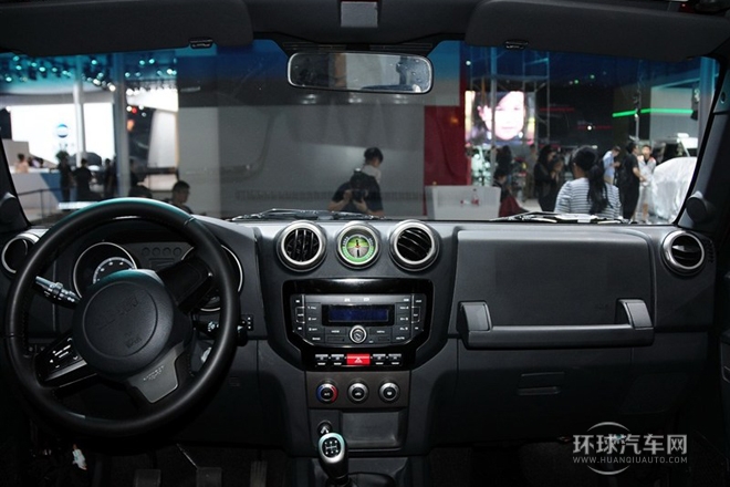 2014款 2.4L 手動征途版