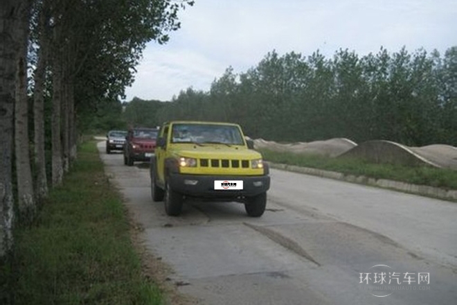 2014款 2.4L 手動征途版