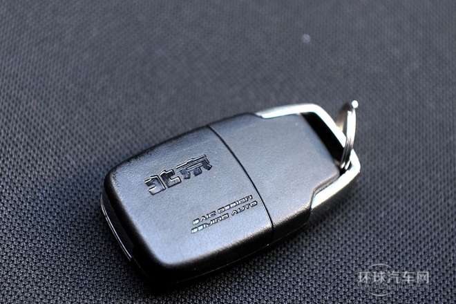 2014款 2.4L 手動穿越版