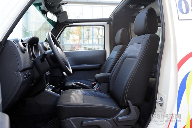 2014款 2.4L 手動(dòng)穿越版