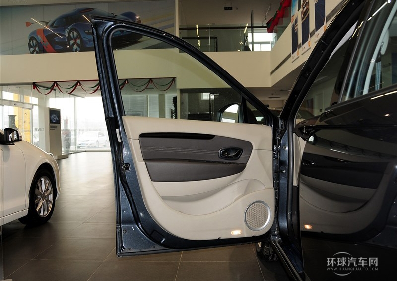 2012款 2.0 大風景舒適版