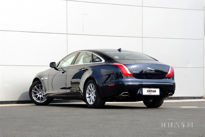 2014款 XJL 2.0T 兩驅(qū)全景商務(wù)版