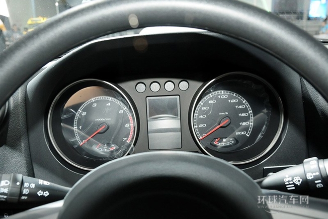 2014款 2.4L 手動穿越版