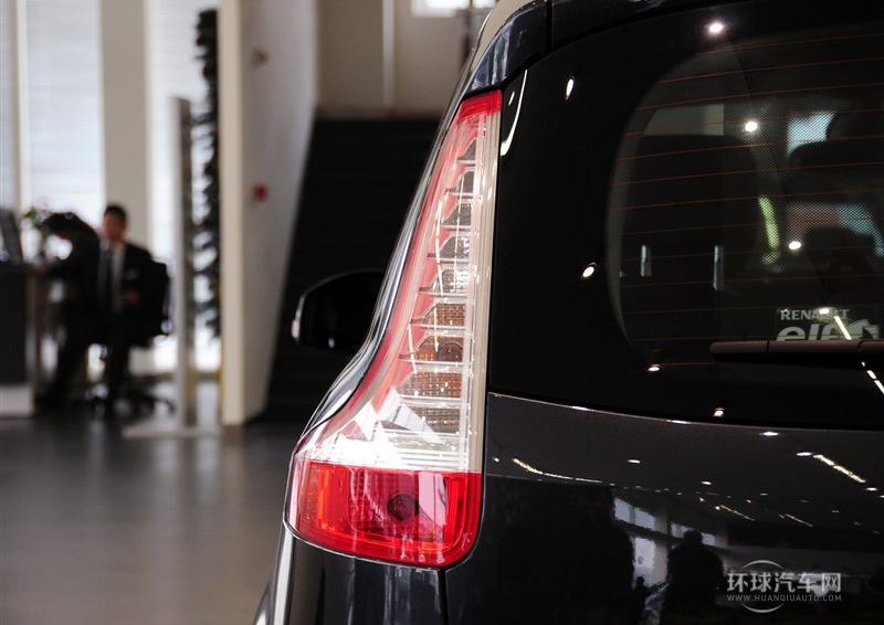 2012款 2.0 大風景舒適版