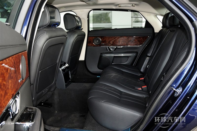 2014款 XJL 2.0T 兩驅全景商務版