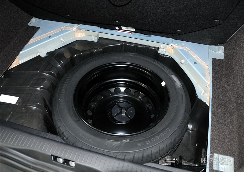 2012款 2.0 風景舒適版