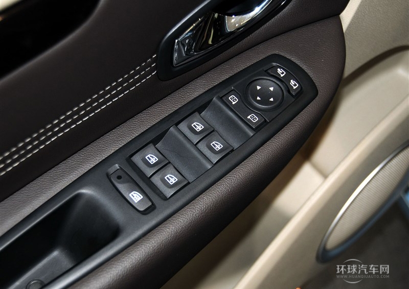 2012款 2.0 風景舒適版